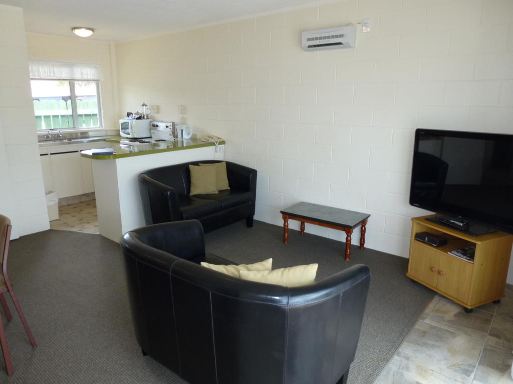 Mana-Nui Motel Whitianga Δωμάτιο φωτογραφία